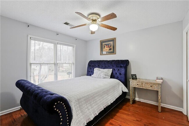 Building Photo - 1925 Glenellen Ct