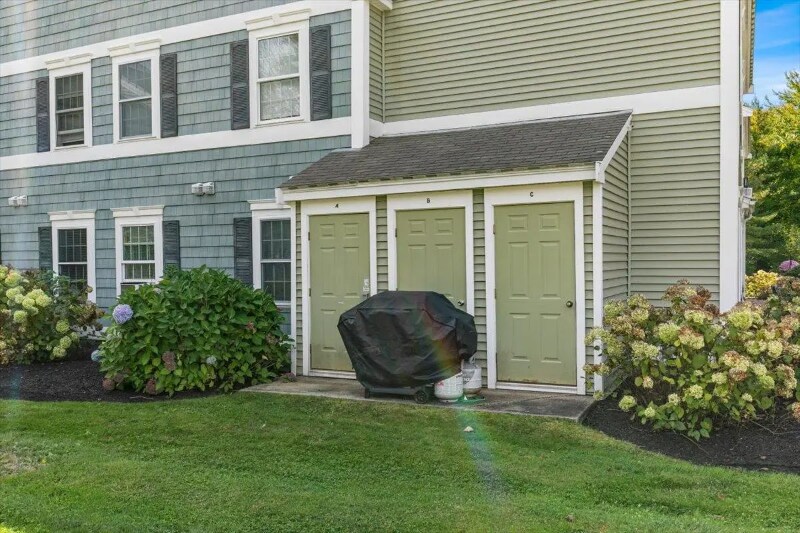 Building Photo - 504 Springbrook Cir