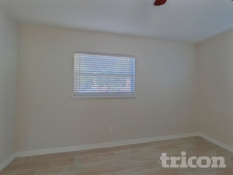 Building Photo - 1431 Croydon Dr