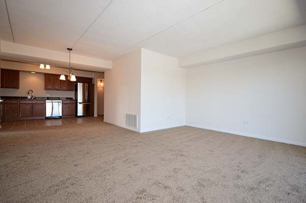 Building Photo - 8010 Riverwalk Dr