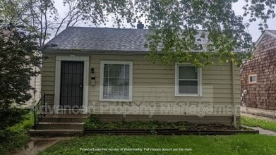 Building Photo - 4740 N 22nd St