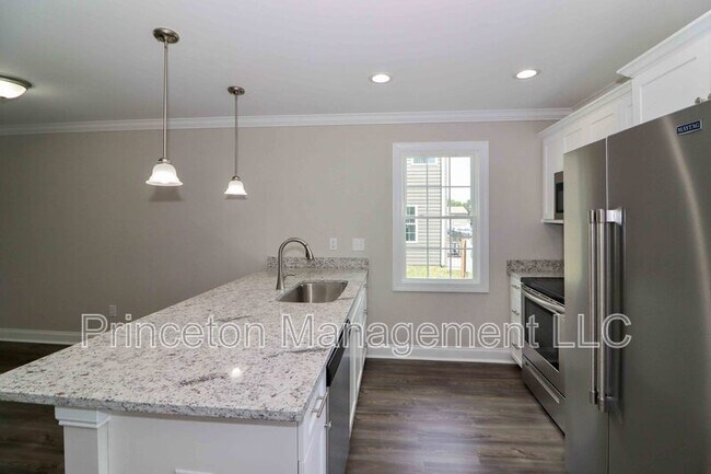 Building Photo - 3967 Newhall Dr NW