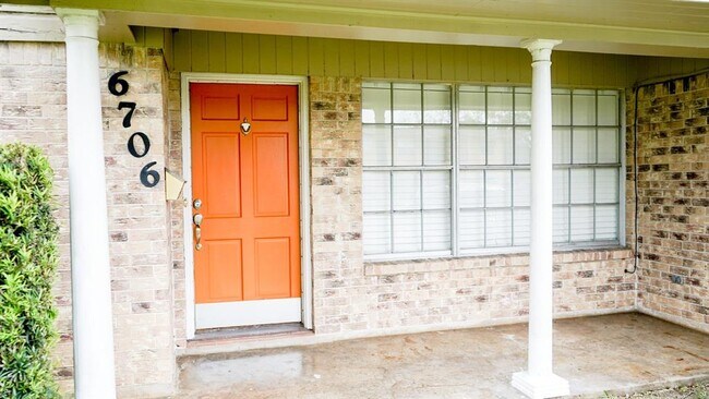 Building Photo - 6708 Biggs Ct