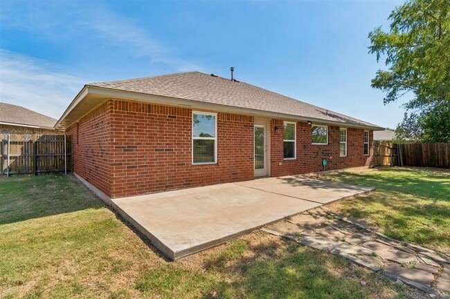 Building Photo - 15921 Katie Ridge Dr