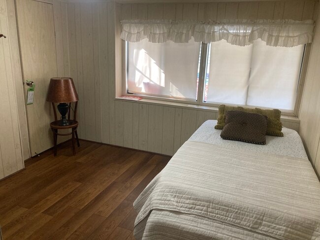 Building Photo - 1420 Whisper Cir