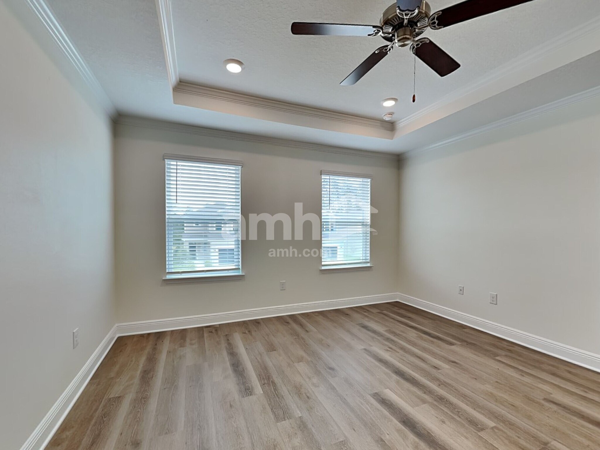 Building Photo - 27121 St Andrews Ave