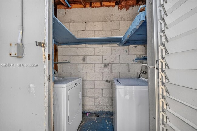 Building Photo - 824 Bayberry Dr