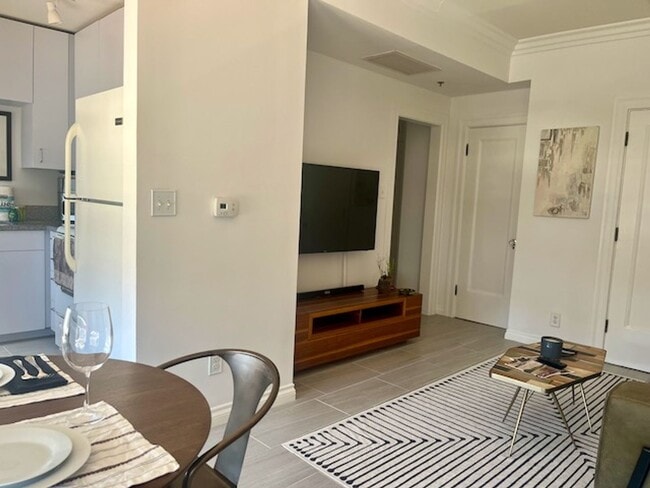 Building Photo - The Historic Elegance Meets Downtown Living @ El Cortez 1BR/1BA w/ parking