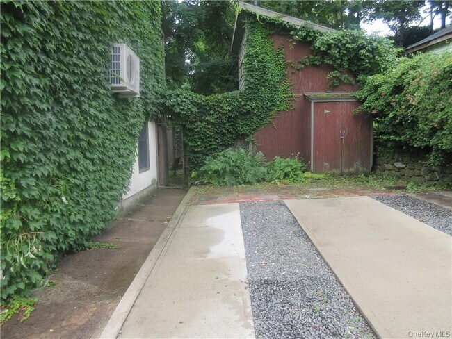 Building Photo - 66 S Franklin St