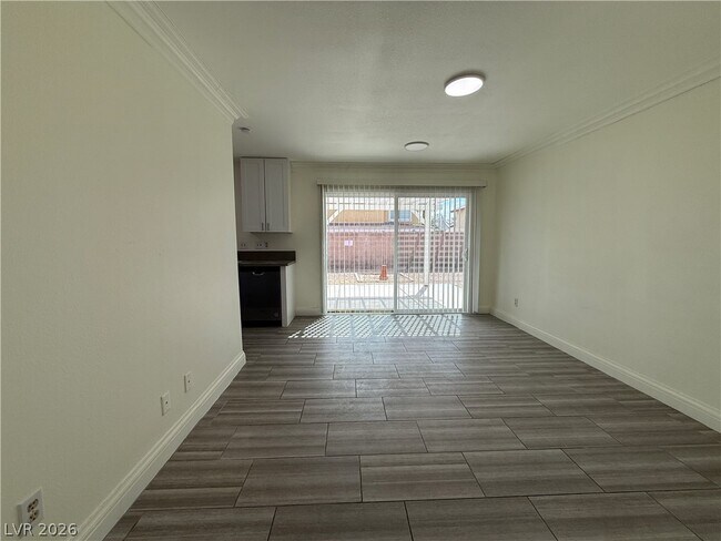 Building Photo - 4308 Apex Dr