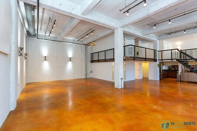 Building Photo - SoMA: Ground Level Conversion Live/Work Lo...