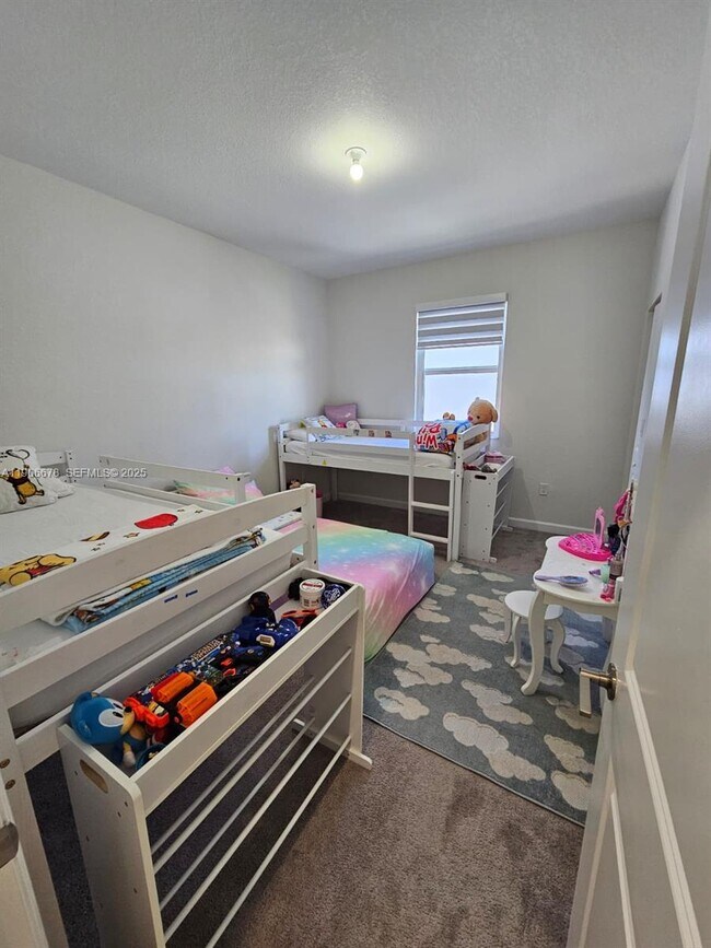 Building Photo - 12736 SW 215th Terrace