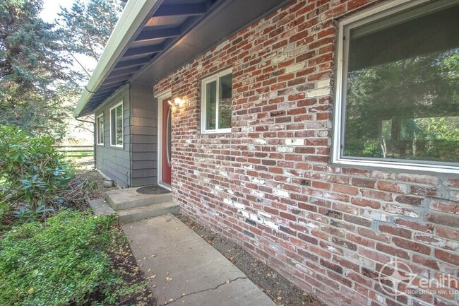 Building Photo - 12908 NE Salmon Creek Ave