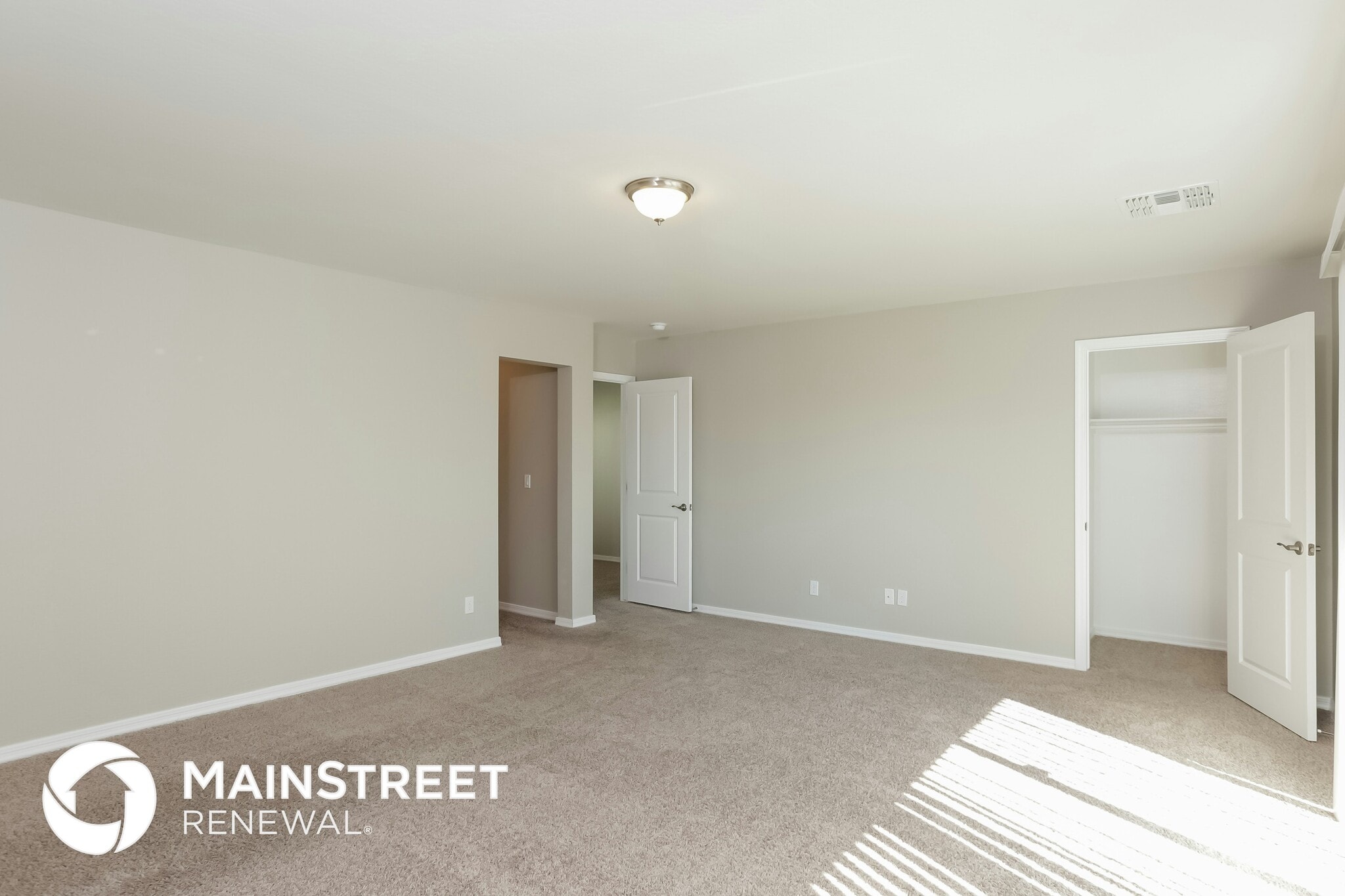 Building Photo - 2000 N 36th St