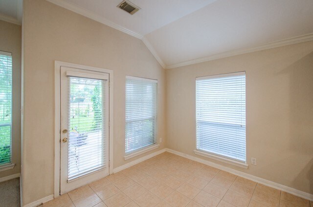 Building Photo - 21427 Willow Glade Dr