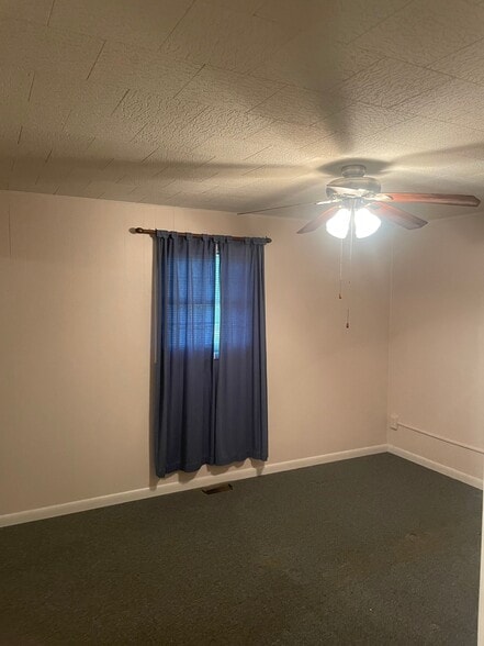 Building Photo - 474 Roadrunner Ln