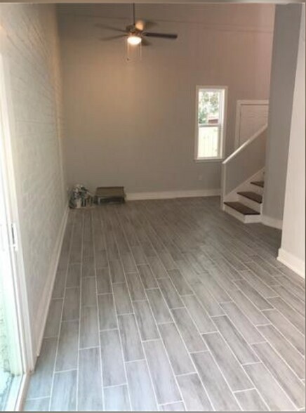 Living room - 19435 Slemmer Rd