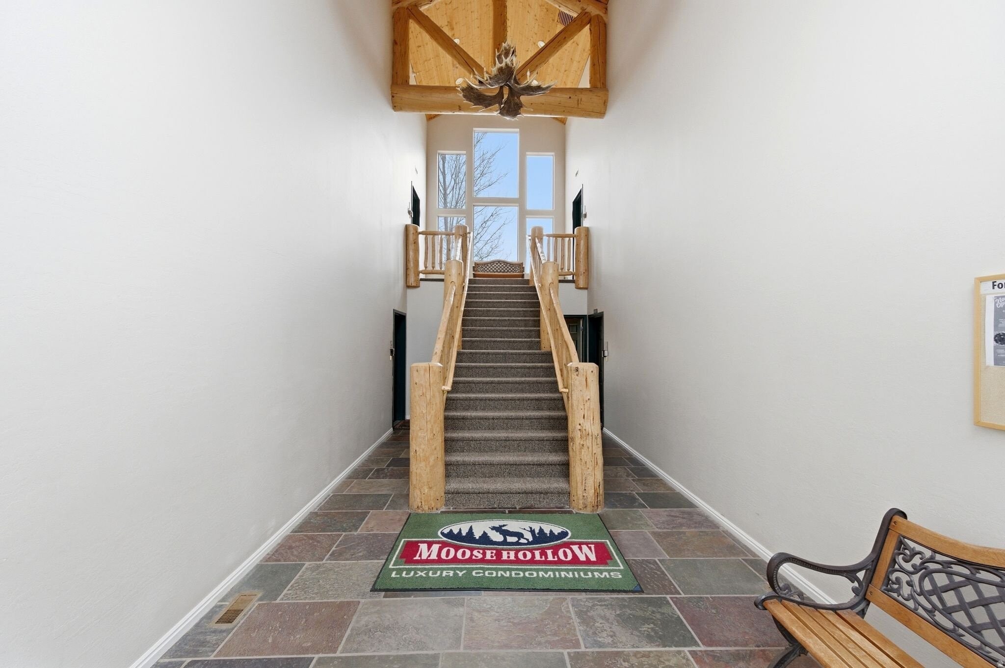 Building Photo - 3555 N Fox Run Dr