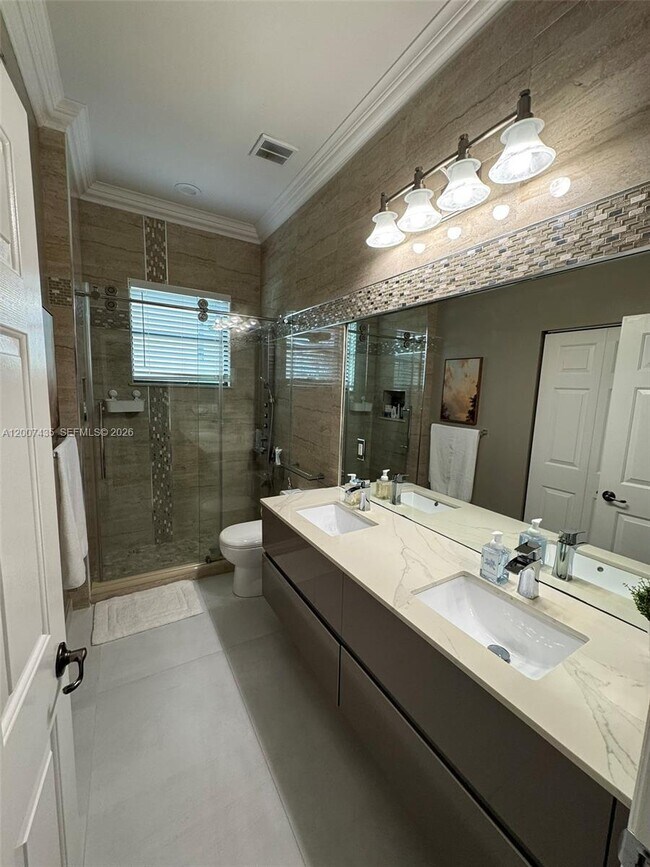 Building Photo - 15053 SW 40th St