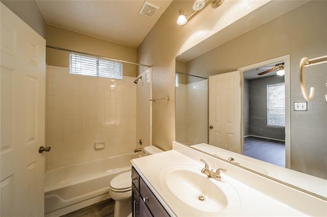 Building Photo - 1384 Wentworth Dr