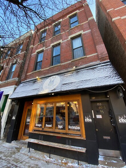 Building Photo - 953 W Armitage Ave