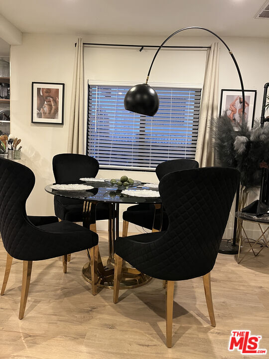 Building Photo - 643 N Vista St