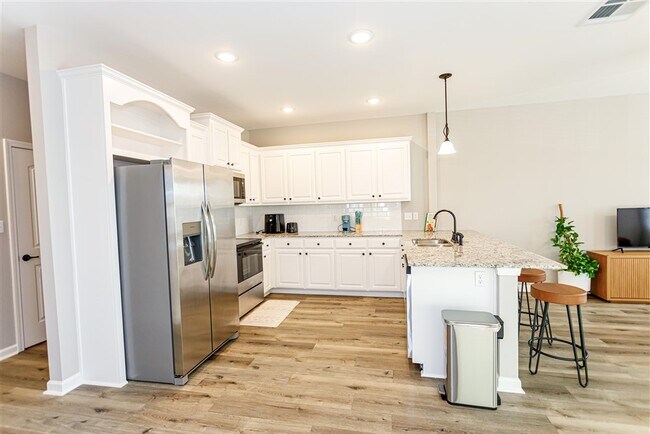 Building Photo - 2931 Niccoline Way