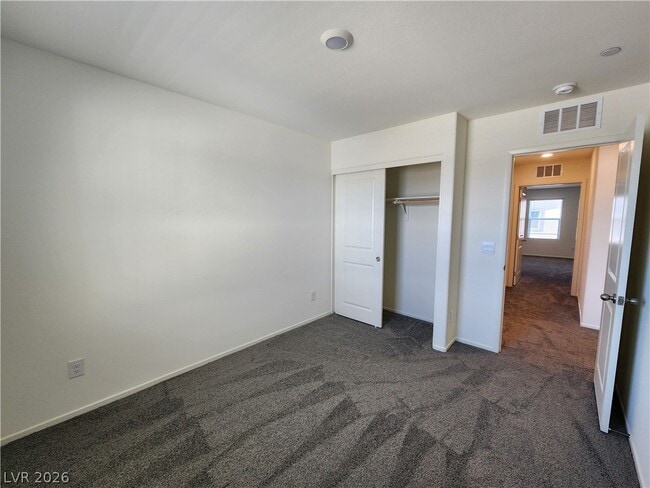 Building Photo - 6062 Lily Gdn St