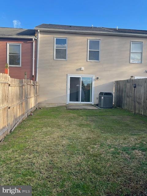 Building Photo - 403 Strathaven Ct