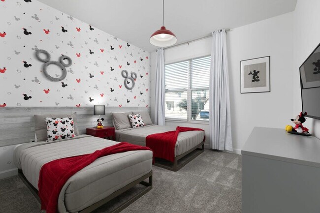 Building Photo - 4290 Paragraph Dr