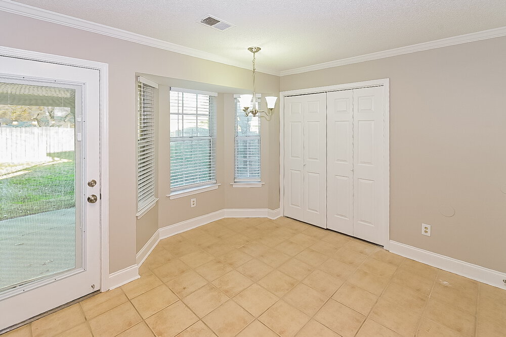 Building Photo - 9846 Riggan Dr