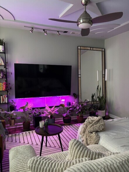 WG Living room - 1618 S Washtenaw Ave