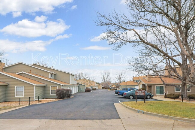 Building Photo - 8466 Everett Way