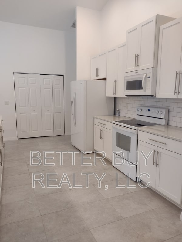 Building Photo - 16 Kalendar Ct