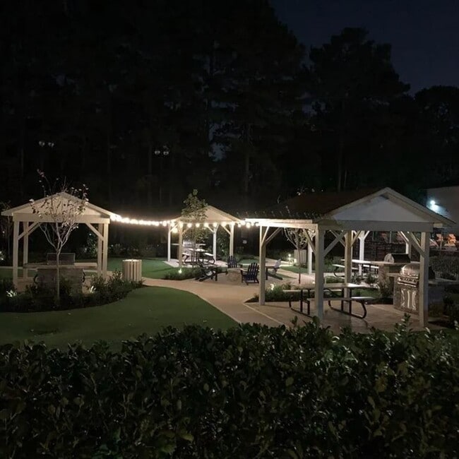 Building Photo - 2845 Holcomb Bridge Rd