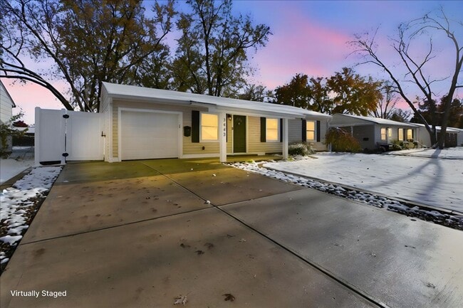 Primary Photo - Charming 3-Bedroom Ranch in a Convenient Location!