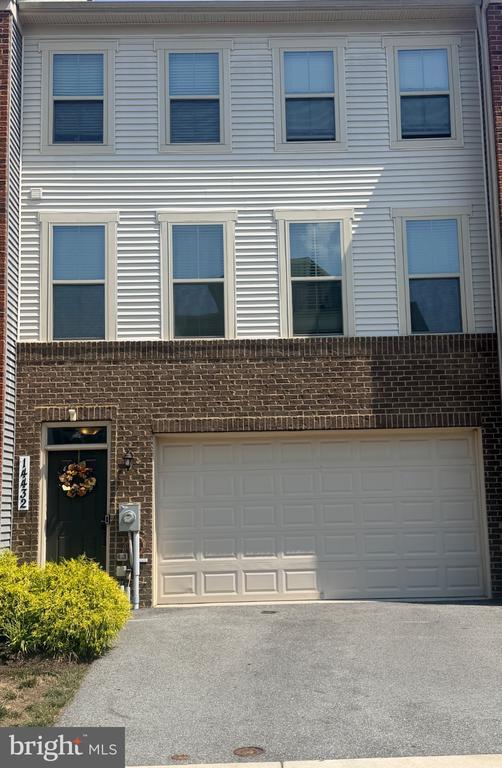 Building Photo - 14432 Hunts Farm Rd
