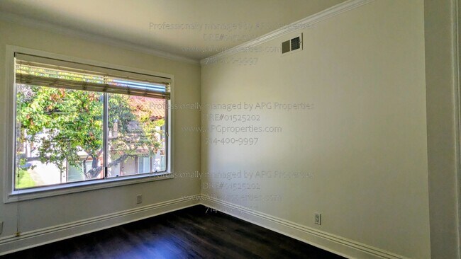 Building Photo - 4800 Daroca Way