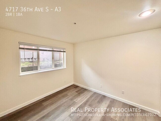 Building Photo - 4717 36th Ave S