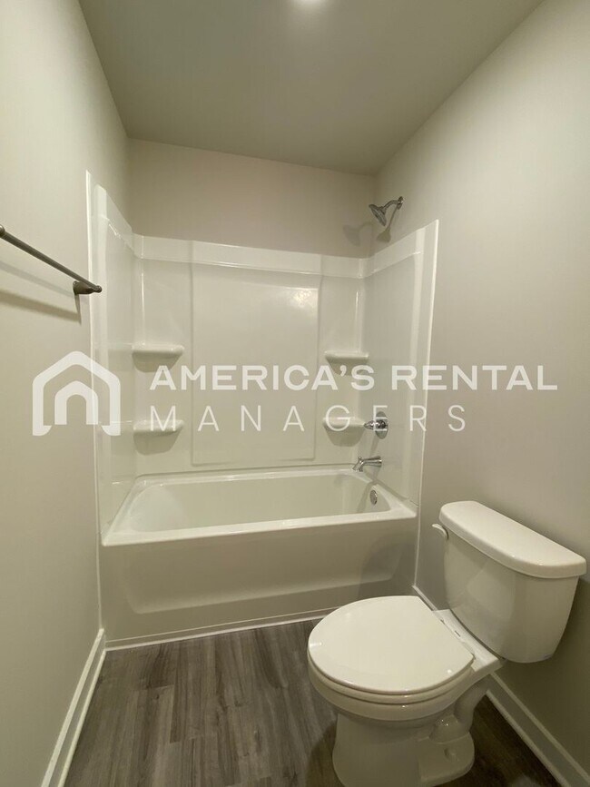 Building Photo - Home for Rent in Jemison, AL... View with ...