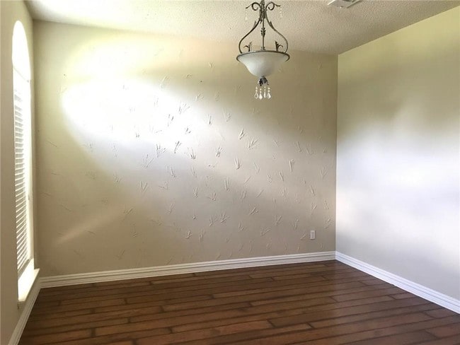 Building Photo - 1418 Summerplace Dr