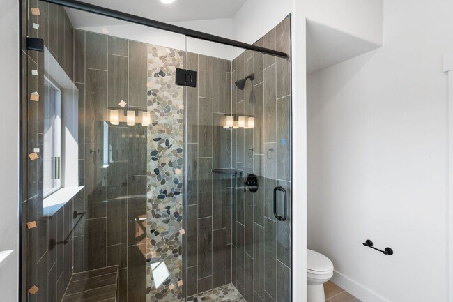 Building Photo - Lock-and-Leave Luxury Living — Lawn Care & Snow Removal Included!