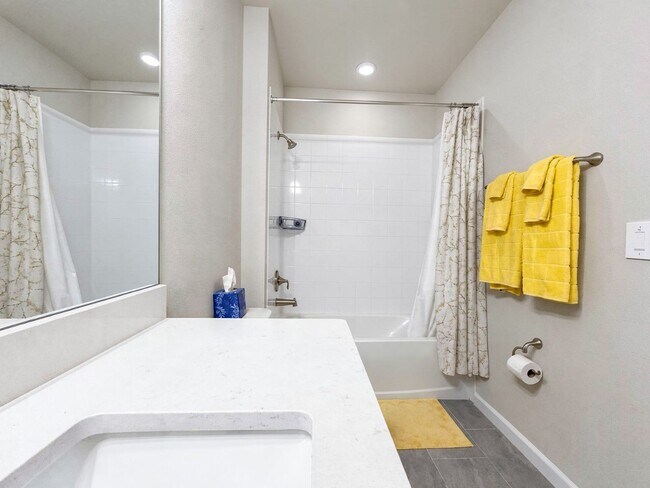 Building Photo - 4660 Arboretum Cir
