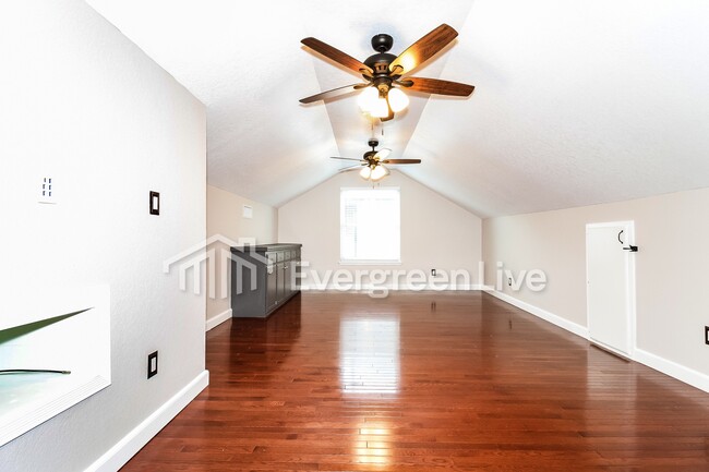 Building Photo - 2020 Sunflower St