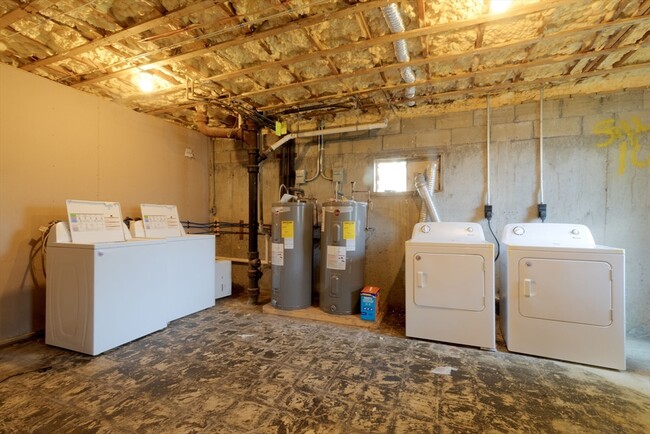 Building Photo - 89 Brayton Rd