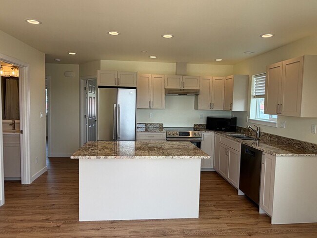 Building Photo - New Construction Two Bedroom Apartments in Coupeville!
