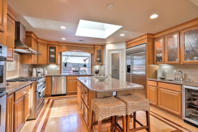 Building Photo - Saratoga 5 Bedrooms with Free Electricity from Solar System