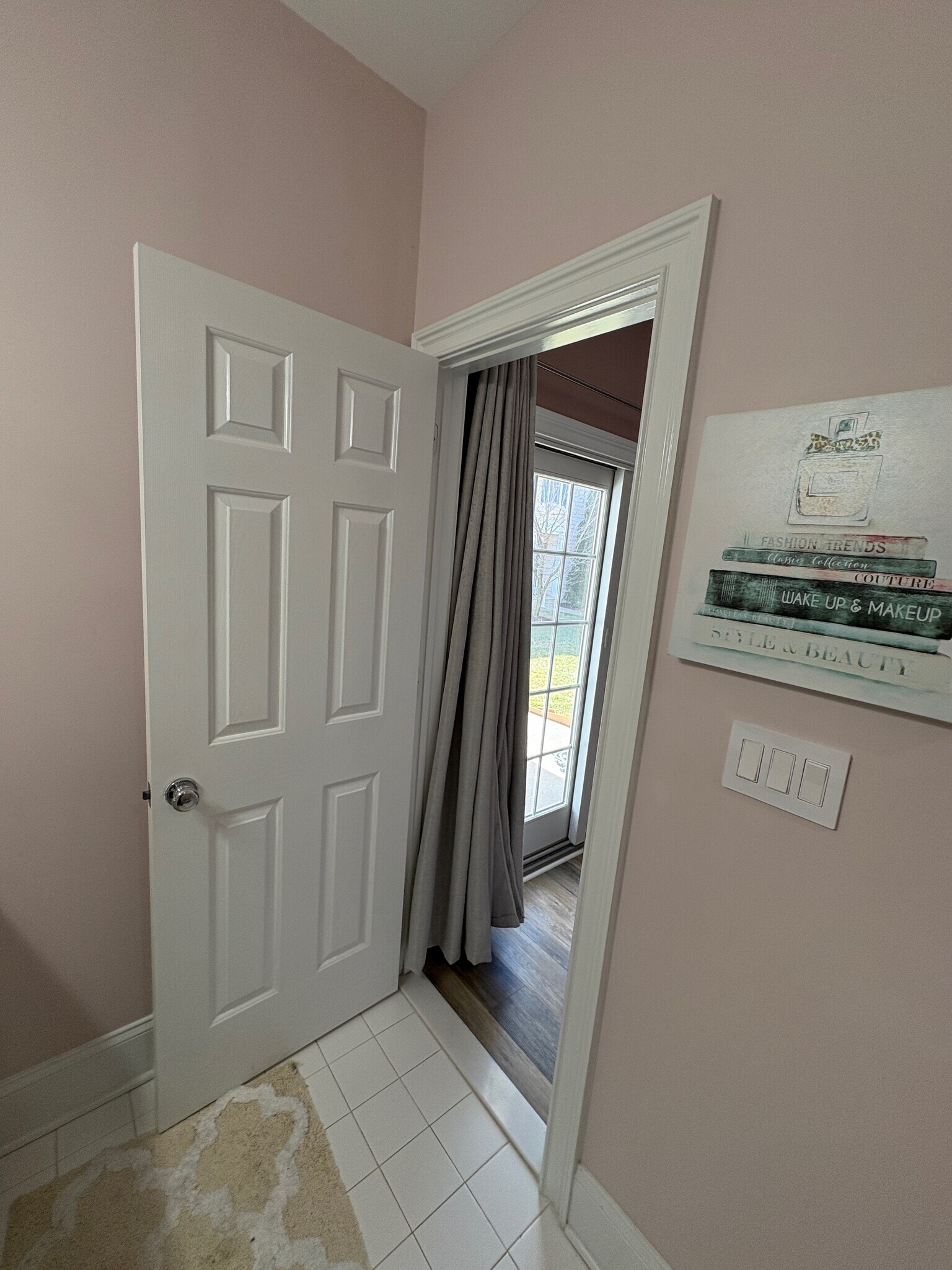 Bathroom 2 Floor 1 - 18879 Bethpage Dr