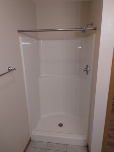 Building Photo - 931 Minns Dr