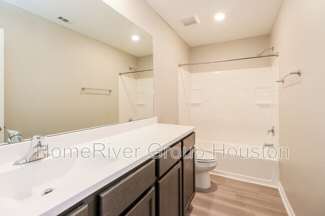 Building Photo - 22044 Angelico Dr